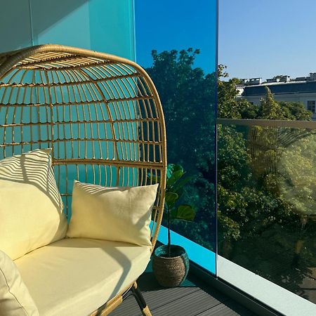4Summer Kolobrzeg Apartamenty White Blue Sauna & Fitness & Parking 100 Metrow Do Pieknej Szerokiej Piaszczystej Plazy, Wspanialy Widok Z Duzego Tarasu! 100 Meter Zu Einem Schoenen Breiten Sandstrand, Herrliche Aussicht Von Einer Grossen Terrasse! Exterior photo