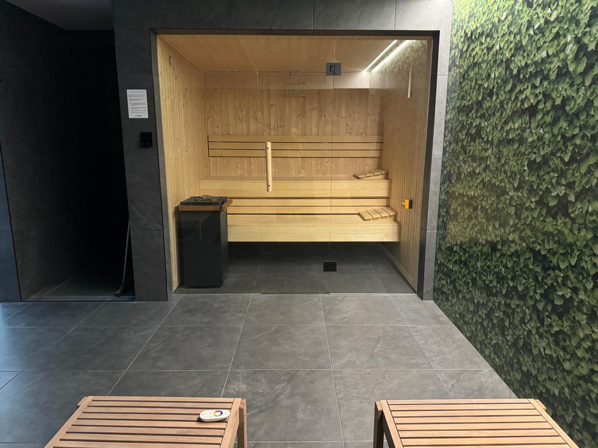 4Summer Kolobrzeg Apartamenty White Blue Sauna & Fitness & Parking 100 Metrow Do Pieknej Szerokiej Piaszczystej Plazy, Wspanialy Widok Z Duzego Tarasu! 100 Meter Zu Einem Schoenen Breiten Sandstrand, Herrliche Aussicht Von Einer Grossen Terrasse! Exterior photo