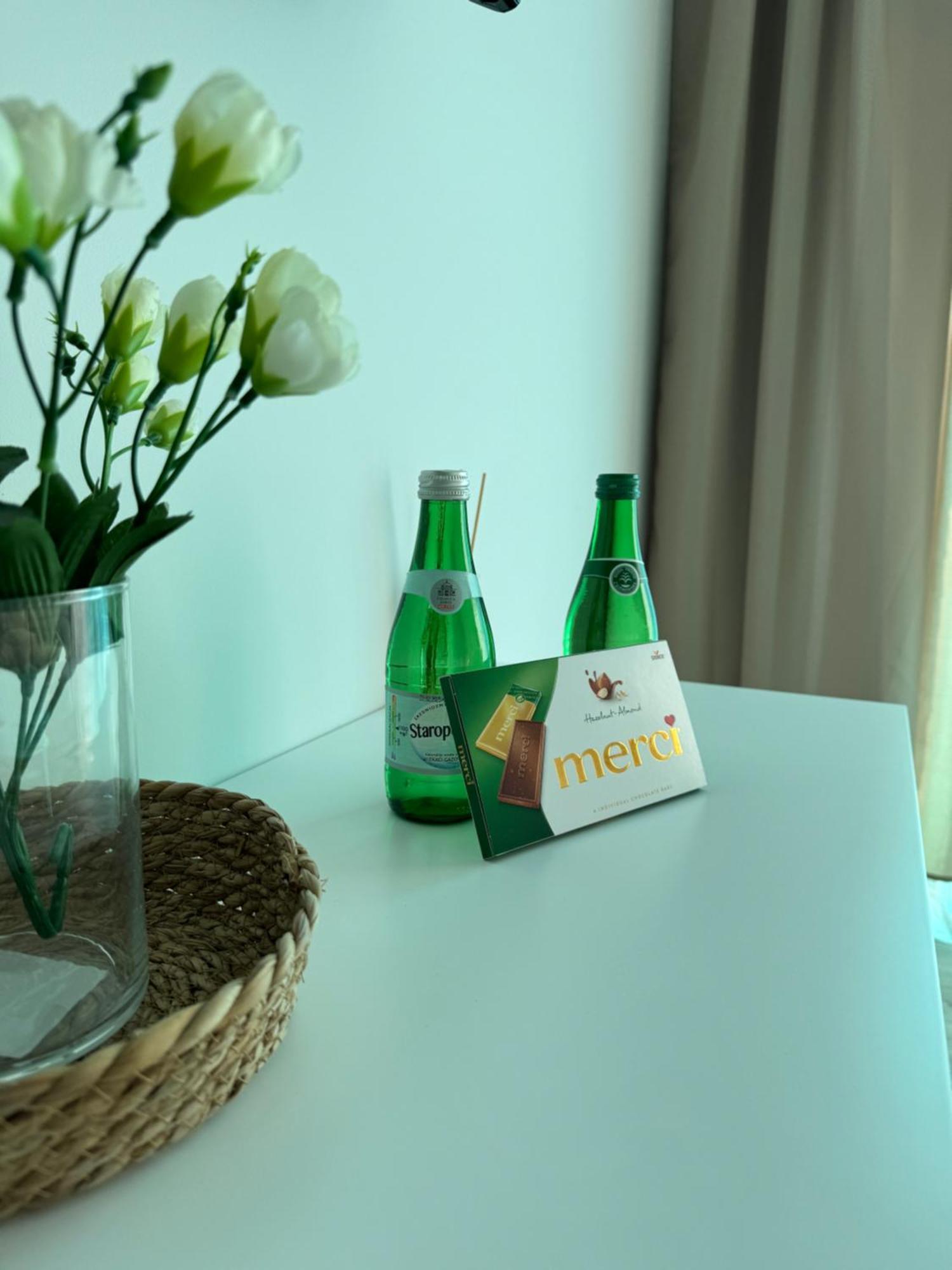 4Summer Kolobrzeg Apartamenty White Blue Sauna & Fitness & Parking 100 Metrow Do Pieknej Szerokiej Piaszczystej Plazy, Wspanialy Widok Z Duzego Tarasu! 100 Meter Zu Einem Schoenen Breiten Sandstrand, Herrliche Aussicht Von Einer Grossen Terrasse! Exterior photo